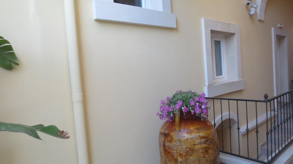 Antico Casale B&B Veglie Exterior photo